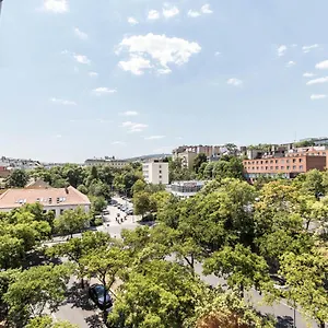 Corvinus Smart With Beautiful View Apartment