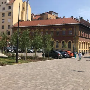 Season 2 Hostal